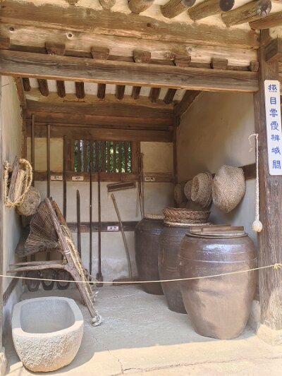 Cultural Center 27 (70)