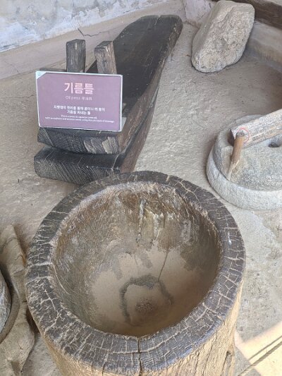 Cultural Center 27 (72)