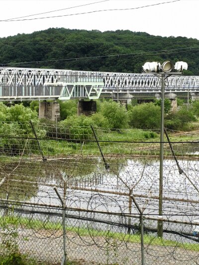 28 DMZ (112)