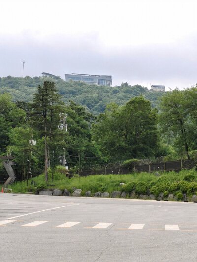 28 DMZ (140)