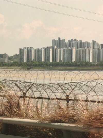 28 DMZ (410)
