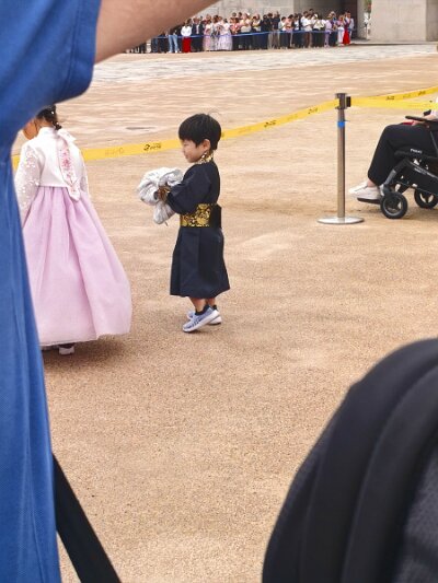Royal Guard Changing Ceremony (101)
