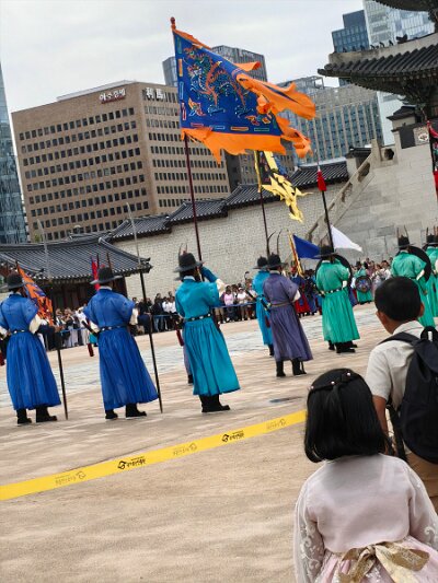 Royal Guard Changing Ceremony (150)