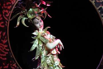 GoldenMask (23)