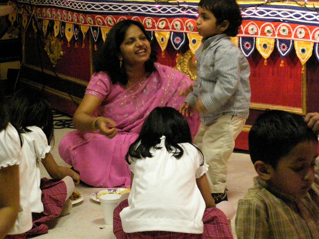 holi09379.JPG