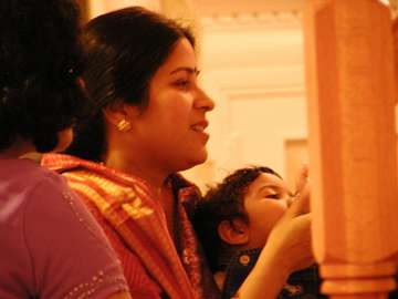mom56